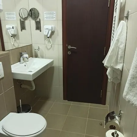 Lucky Kop & Restoran * קופאוניק