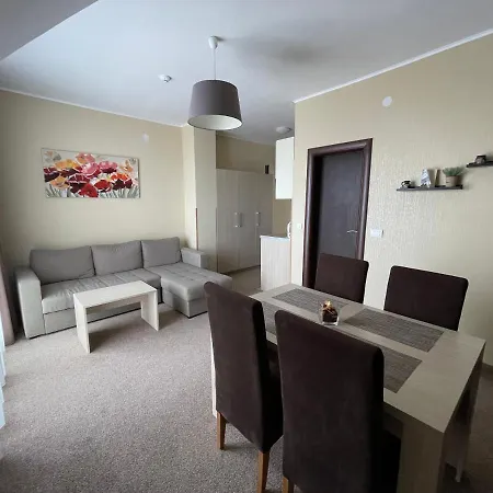 Lucky Kop & Restoran דירה קופאוניק