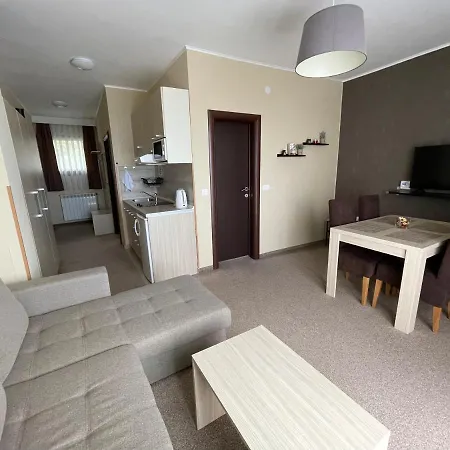 Lucky Kop & Restoran דירה *