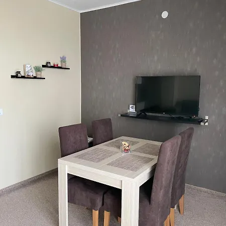 Lucky Kop & Restoran شقة