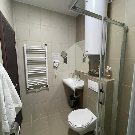 דירה Lucky Kop & Restoran