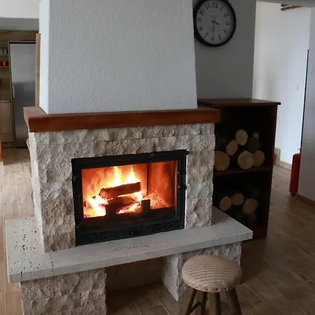 דירה Lucky Kop & Restoran