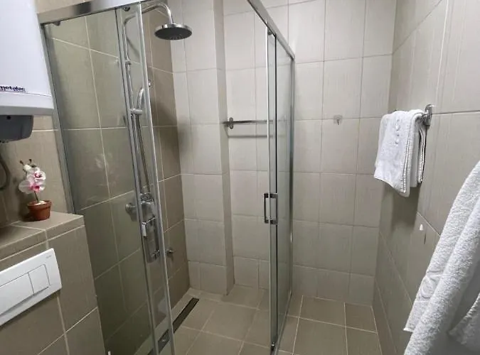 Lucky Kop & Restoran Lägenhet *