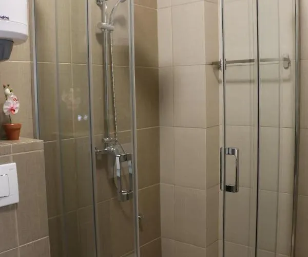 Lucky Kop & Restoran Lägenhet